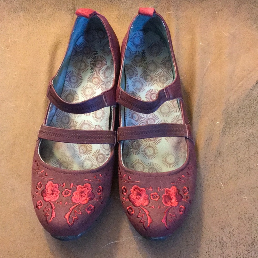 Hush Puppy embroidered Mary Janes